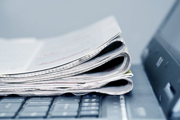 Василий Анохин подписал соглашение на ПМЭФ об обновлении парка общественного транспорта